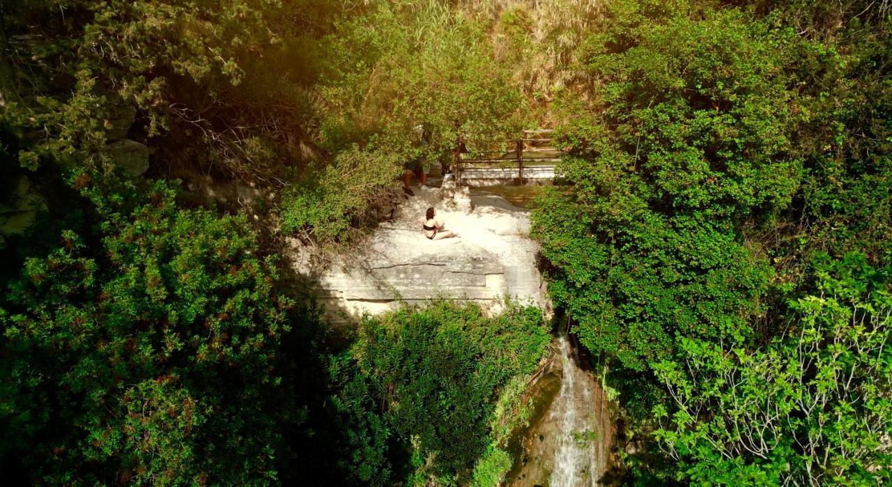 艾伊安纳格里自然疗养温泉度假村 米里欧 外观 照片